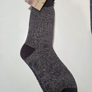 NWT Dearfoams Mens Crew Height Slipper Socks with Grippers One Size Color Fig